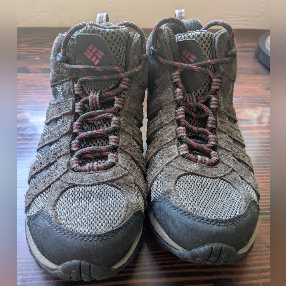 Columbia Women’s Techlite Hiking Shoes Brown/Red Size 8